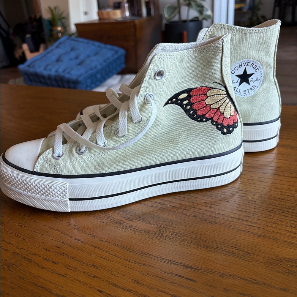 Converse Women's High-Top Platform  w Butterfly Design